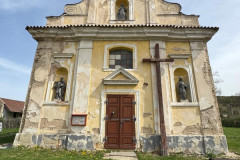 Celkový pohled na průčelí před opravou